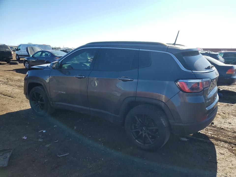 Photo 2 from auction – 2018 JEEP COMPASS with VIN 3C4NJDBB1JT482328