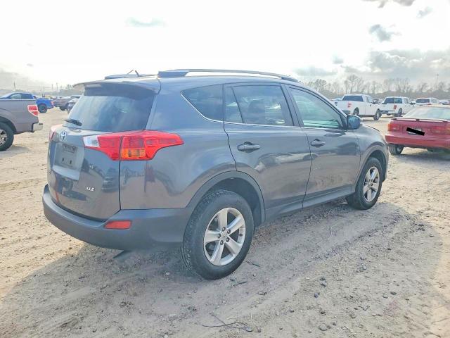 Photo 3 from auction – 2013 TOYOTA RAV4 with VIN JTMWFREV2DD025160