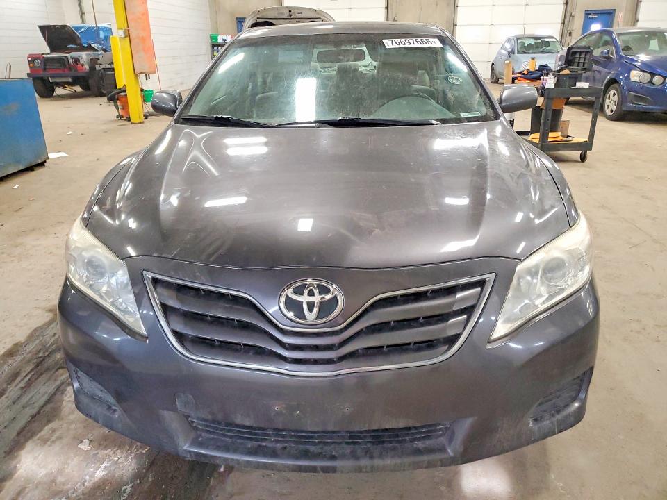 Photo 5 from auction – 2010 TOYOTA CAMRY BASE with VIN JTNBF3EK5A3001725