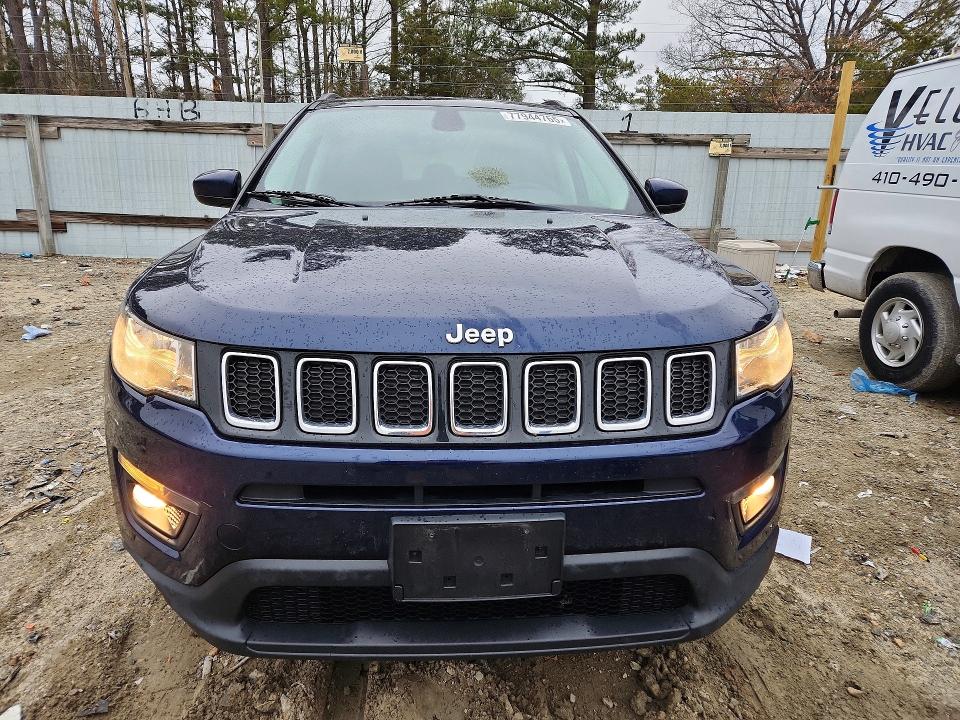 Photo 5 from auction – 2018 JEEP COMPASS with VIN 3C4NJDBB2JT108083