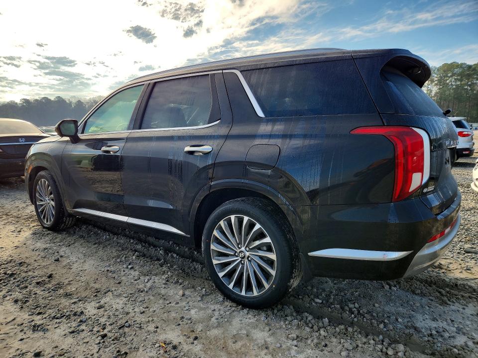 Photo 2 from auction – 2023 HYUNDAI PALISADE with VIN KM8R74GE2PU565716