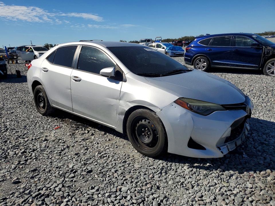 Photo 4 from auction – 2017 TOYOTA COROLLA L with VIN 5YFBURHE1HP704419