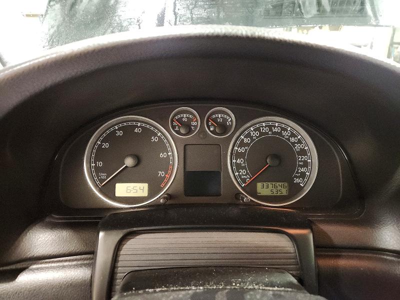 Photo 9 from auction – 2003 VOLKSWAGEN PASSAT GLS with VIN WVWPD23BX3P444719