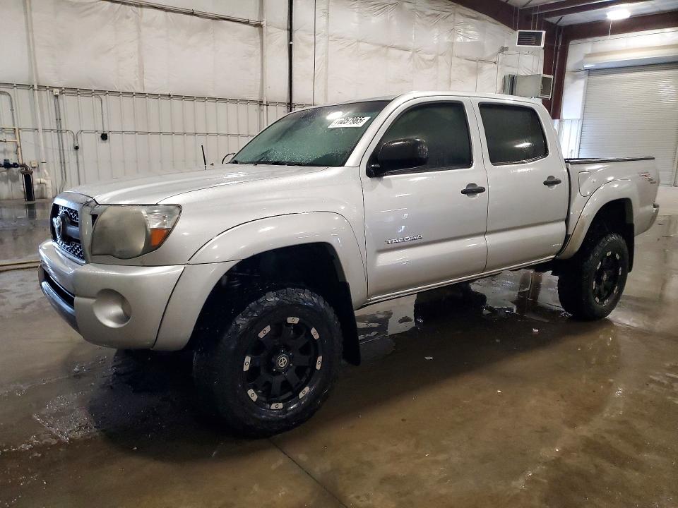 TOYOTA TACOMA 2011 with VIN 5TFLU4EN3BX008925 - Photo from auction