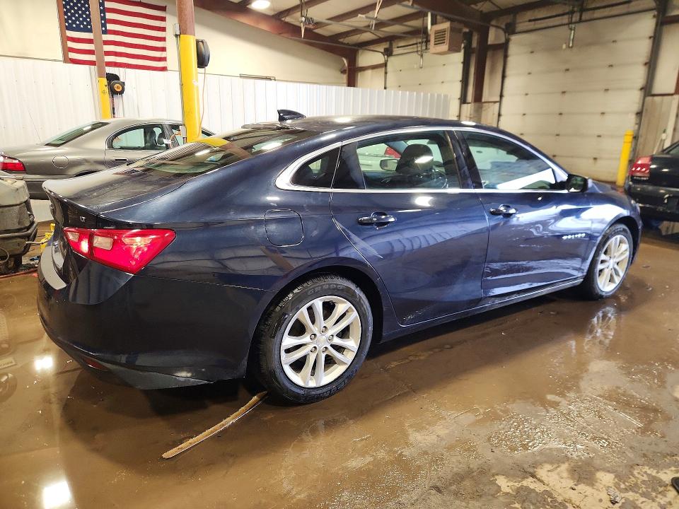Photo 3 from auction – 2016 CHEVROLET MALIBU with VIN 1G1ZE5ST2GF324418