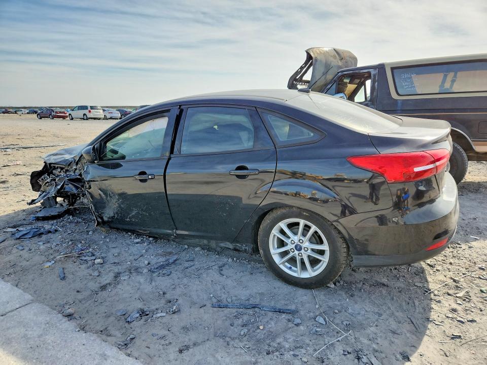 Photo 2 from auction – 2018 FORD FOCUS with VIN 1FADP3F27JL256214
