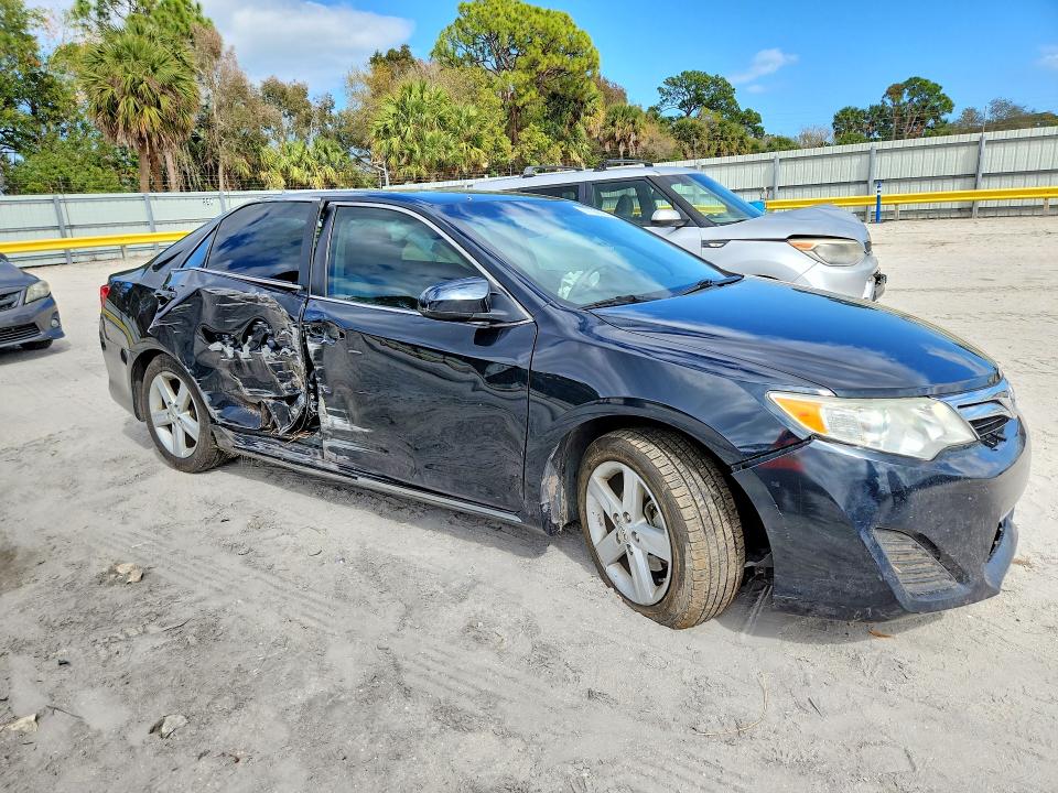 Photo 4 from auction – 2012 TOYOTA CAMRY with VIN 4T1BF1FK6CU029341