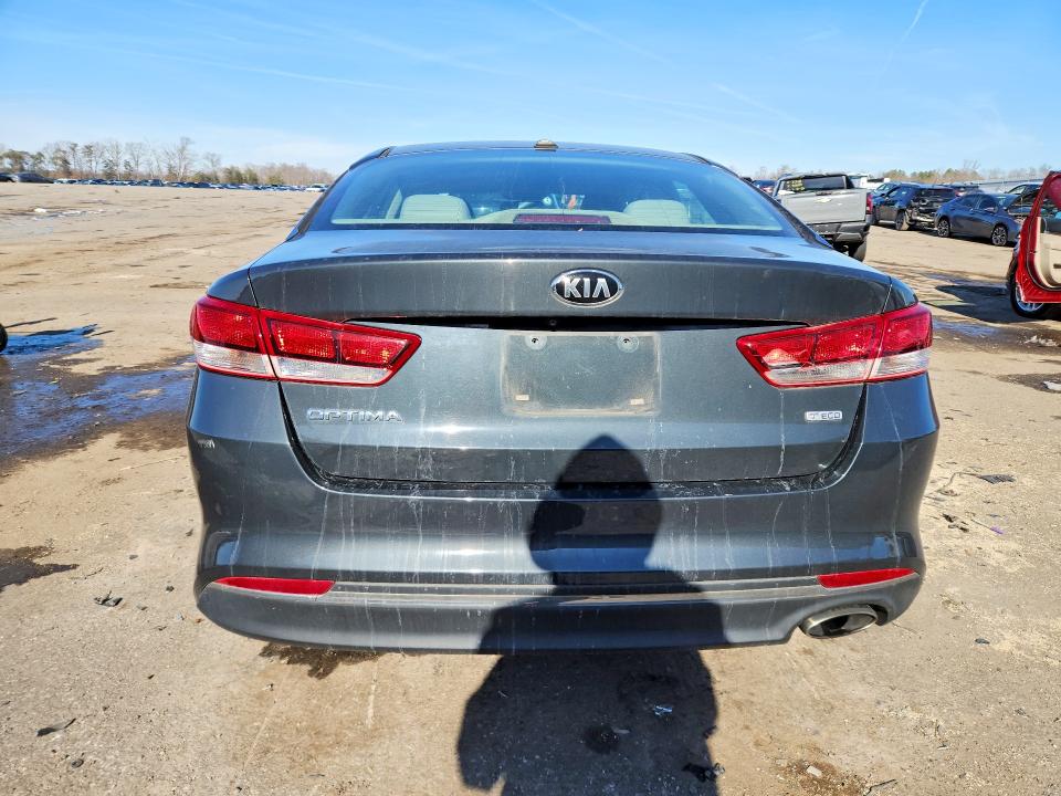 Photo 6 from auction – 2016 KIA OPTIMA with VIN 5XXGT4L11GG032210