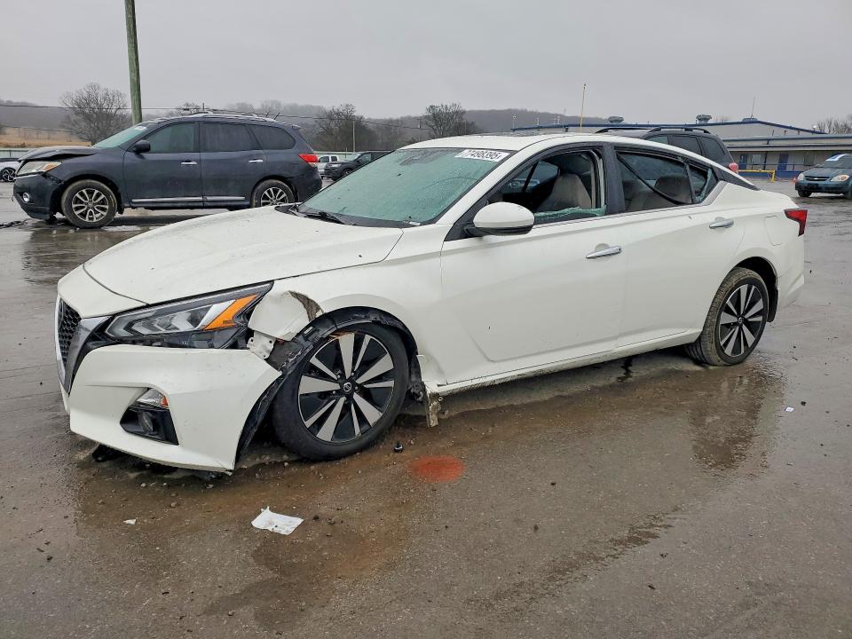 NISSAN ALTIMA 2019 with VIN 1N4BL4DV1KC184370 - Photo from auction