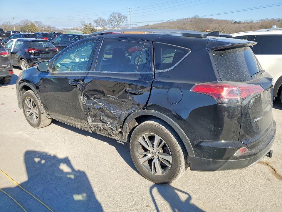 Photo 2 from auction – 2018 TOYOTA RAV4 ADVEN with VIN 2T3WFREV4JW440091