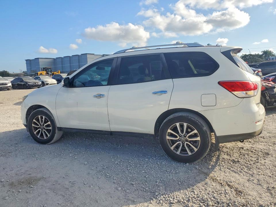 Photo 2 from auction – 2013 NISSAN PATHFINDER with VIN 5N1AR2MN2DC650069