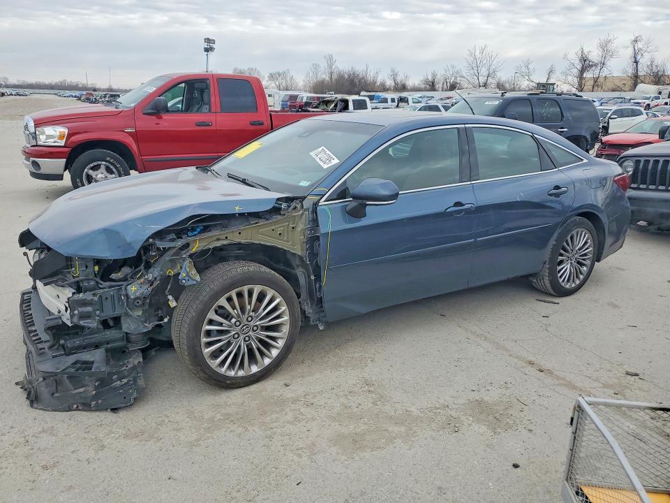 TOYOTA AVALON 2019 with VIN 4T1BZ1FB1KU030984 - Photo from auction