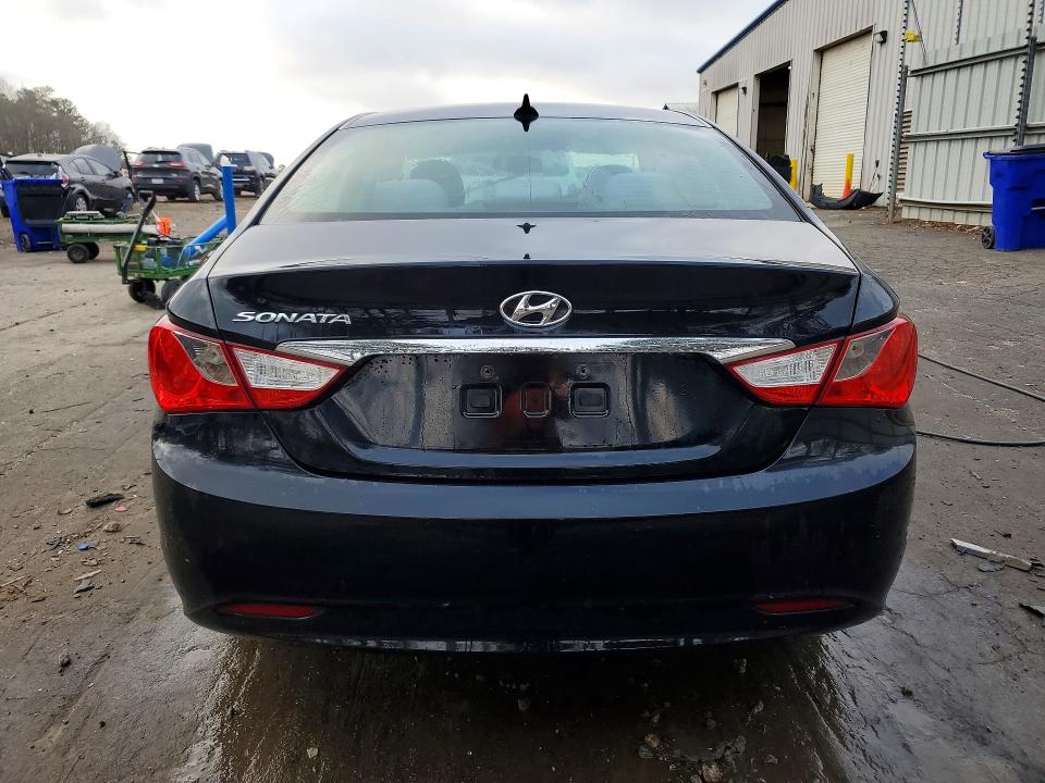 Photo 6 from auction – 2013 HYUNDAI SONATA GLS with VIN 5NPEB4AC7DH639212