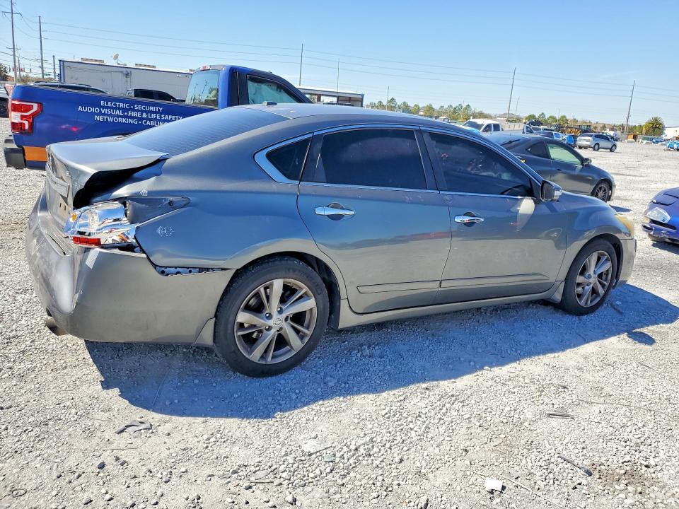 Photo 3 from auction – 2015 NISS ALTIMA with VIN 1N4AL3AP3FN881867