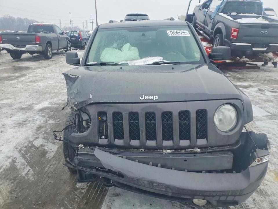 Photo 5 from auction – 2017 JEEP PATRIOT LA with VIN 1C4NJPFA1HD131910