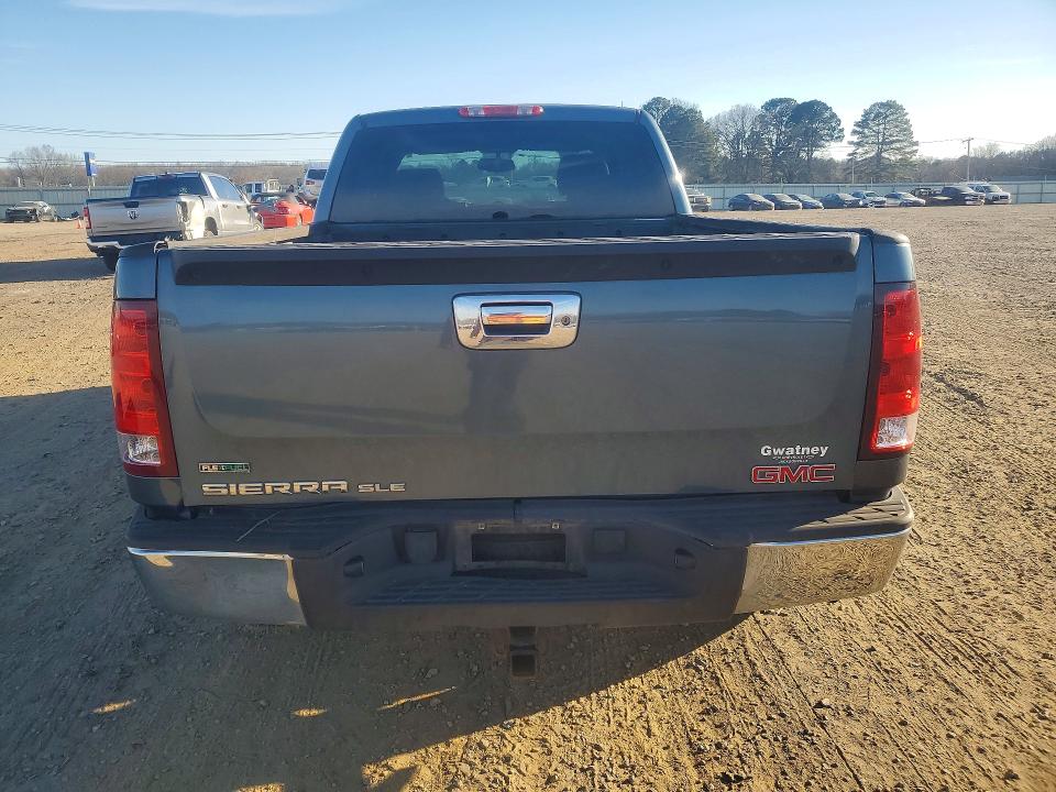 Photo 6 from auction – 2010 GMC SIERRA C15 with VIN 1GTSCVE01AZ206043