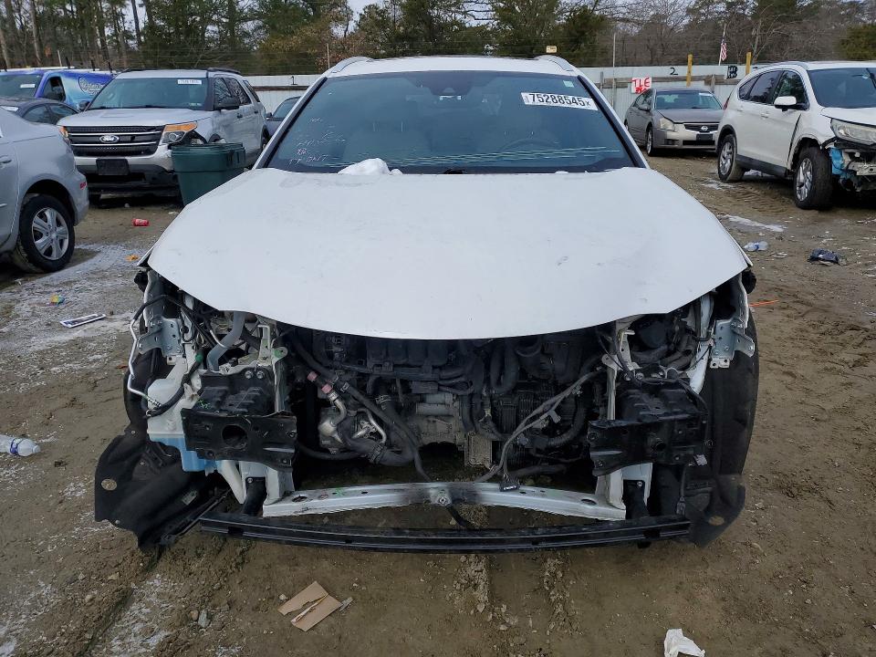 Photo 5 from auction – 2019 LEXUS UX 200 with VIN JTHY3JBH8K2006315