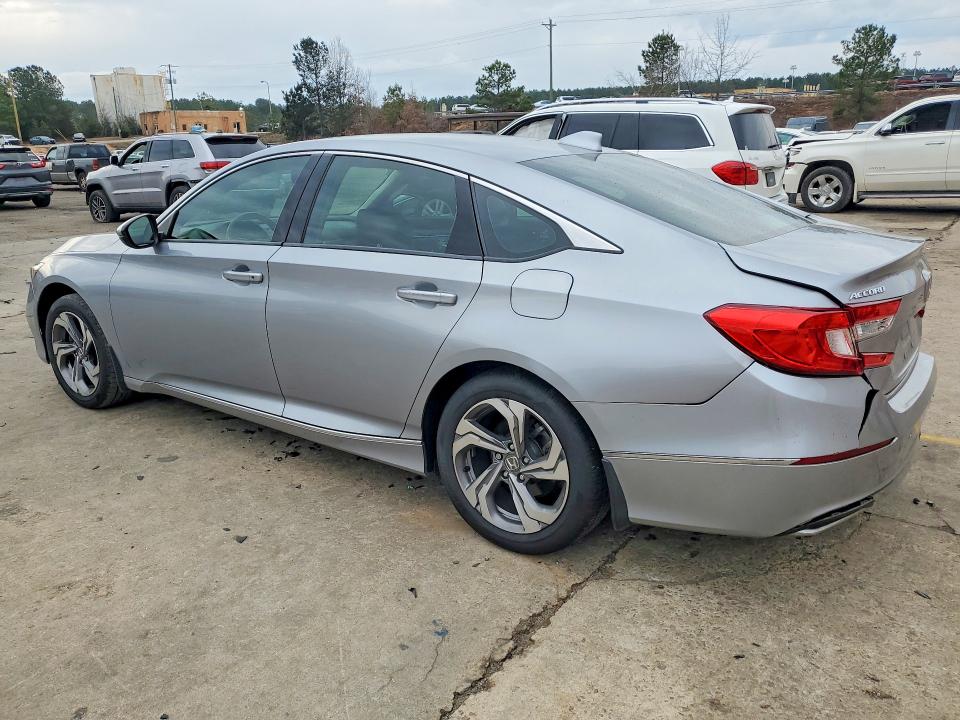 Photo 2 from auction – 2018 HONDA ACCORD with VIN 1HGCV1F61JA103473