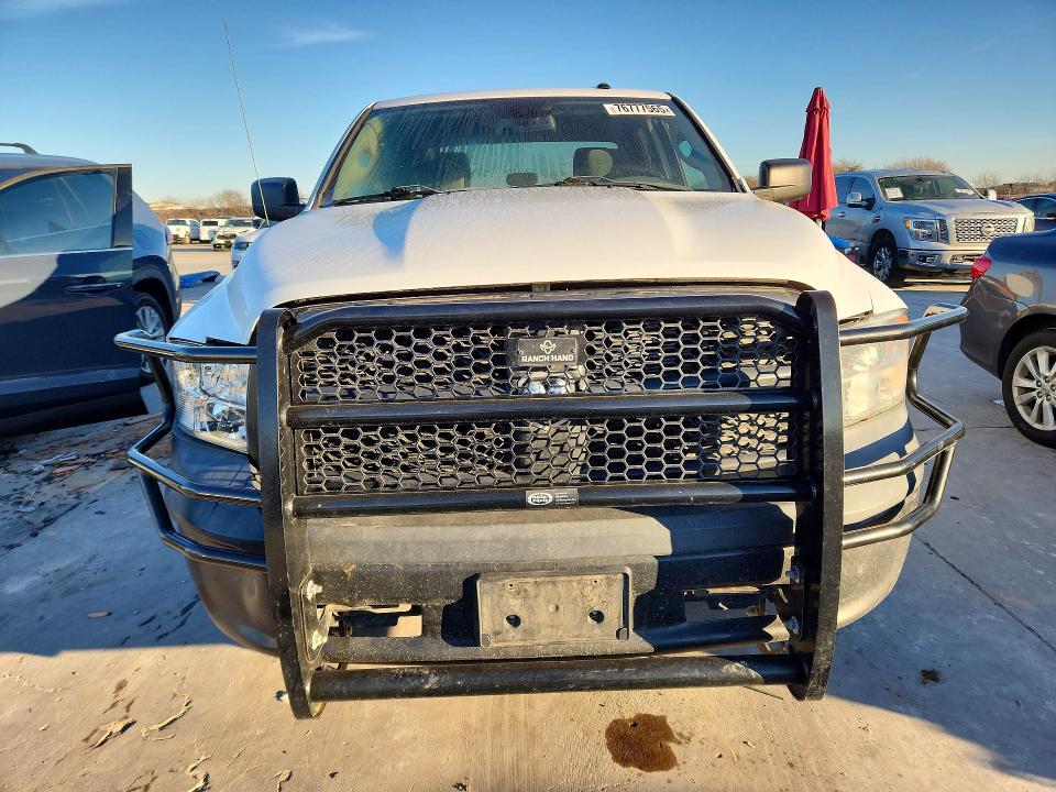 Photo 5 from auction – 2019 RAM 1500 CLASSIC with VIN 3C6RR7KT7KG564232