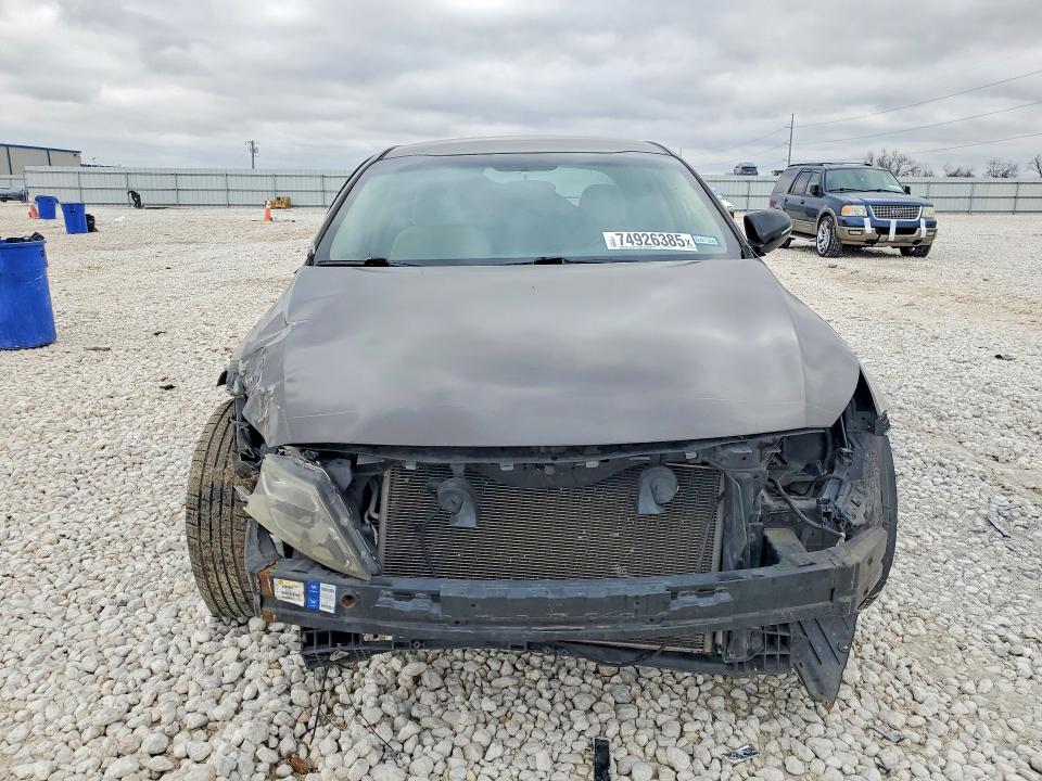 Photo 5 from auction – 2011 KIA OPTIMA with VIN KNAGM4A73B5072299