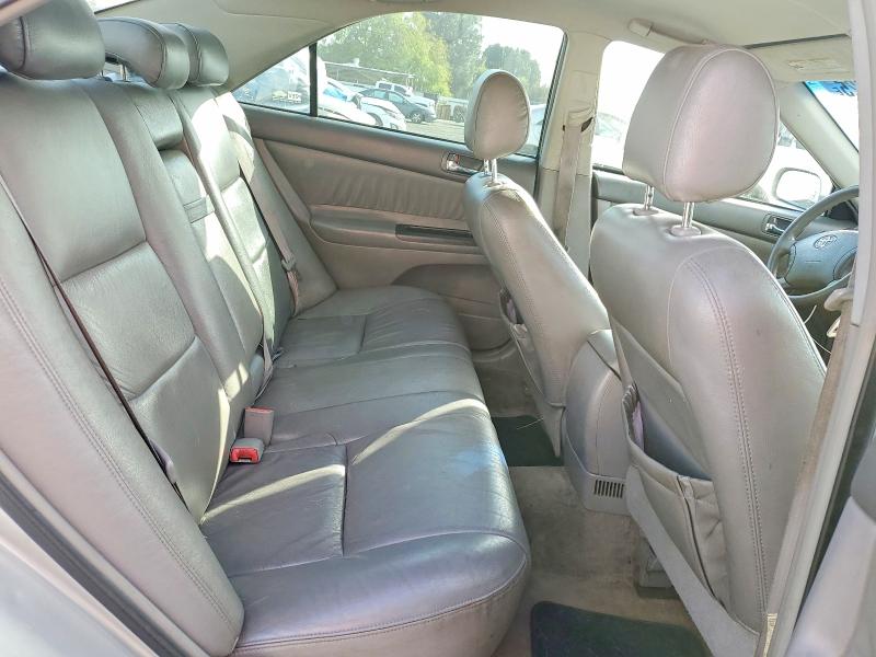 Photo 10 from auction – 2005 TOYOTA CAMRY LE with VIN 4T1BE32K55U041875
