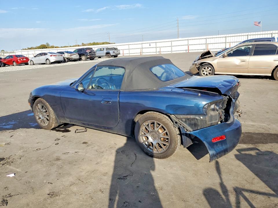 Photo 2 from auction – 1999 MAZDA MX-5 MIATA with VIN JM1NB3532X0124219