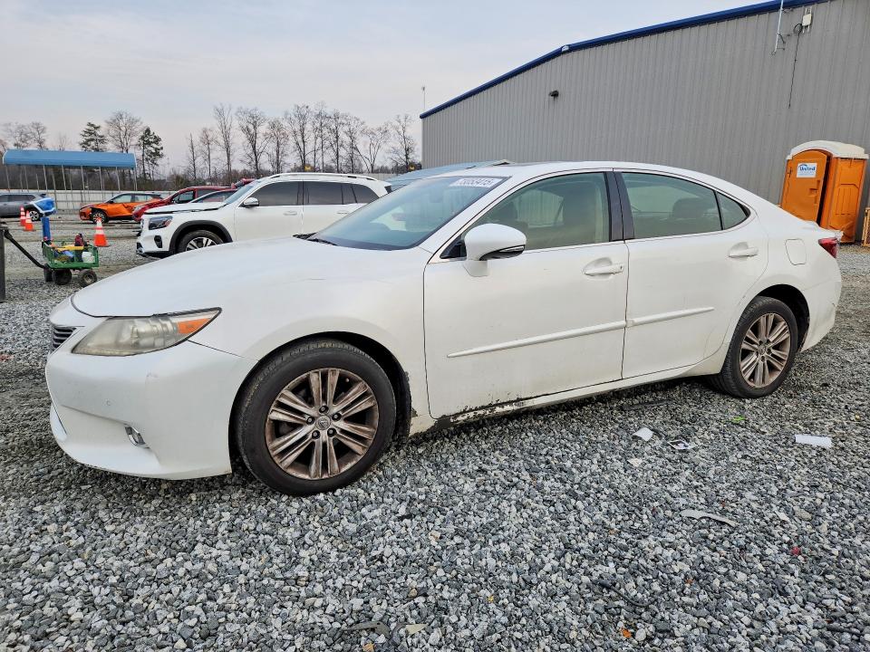 LEXUS ES 2013 with VIN JTHBK1GG3D2048936 - Photo from auction