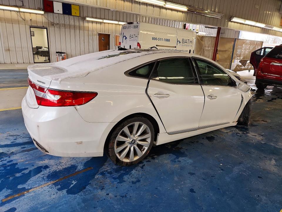 Photo 3 from auction – 2014 HYUNDAI AZERA with VIN KMHFH4JG7EA346274