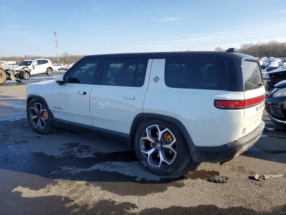 Photo 2 from auction – 2024 RIVIAN R1S ADVENT with VIN 7PDSGABA5RN035187