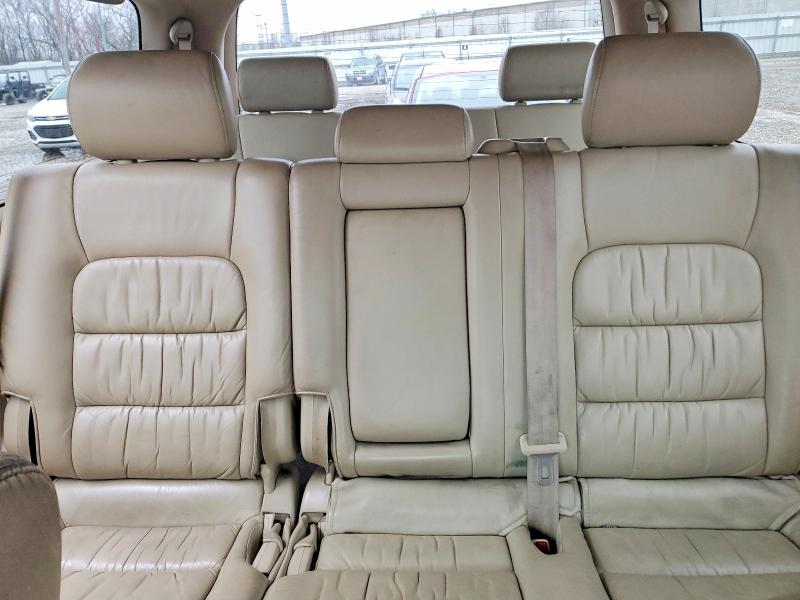 Photo 10 from auction – 2004 LEXUS LX 470 with VIN JTJHT00W543537835
