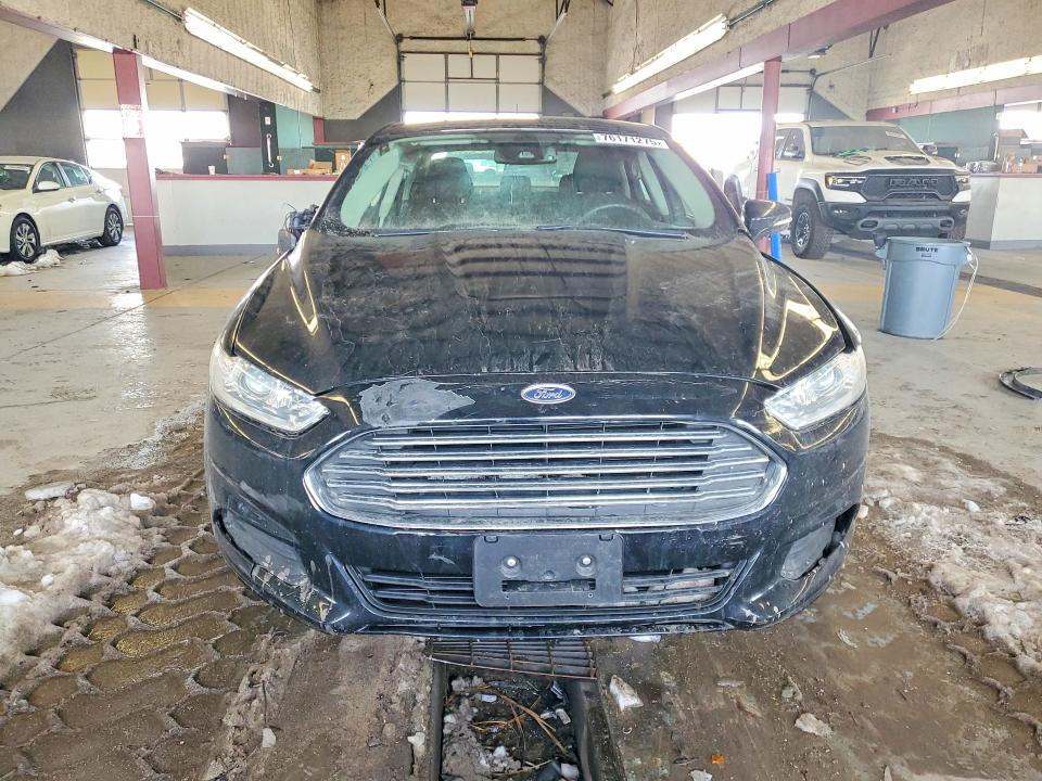 Photo 5 from auction – 2016 FORD FUSION with VIN 3FA6P0HD6GR308531
