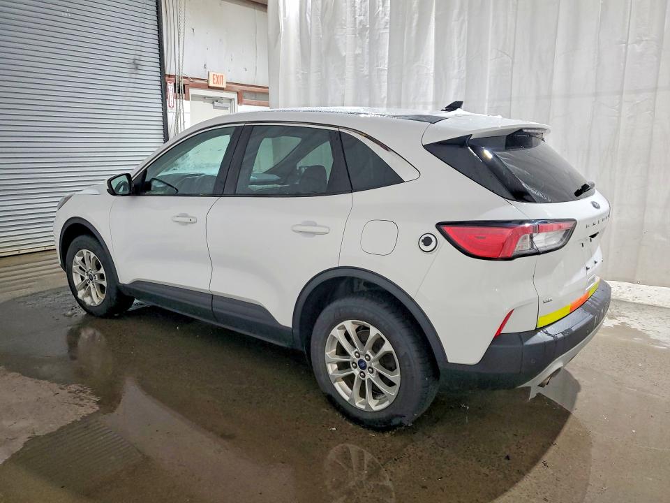 Photo 2 from auction – 2020 FORD ESCAPE with VIN 1FMCU9G60LUA59946