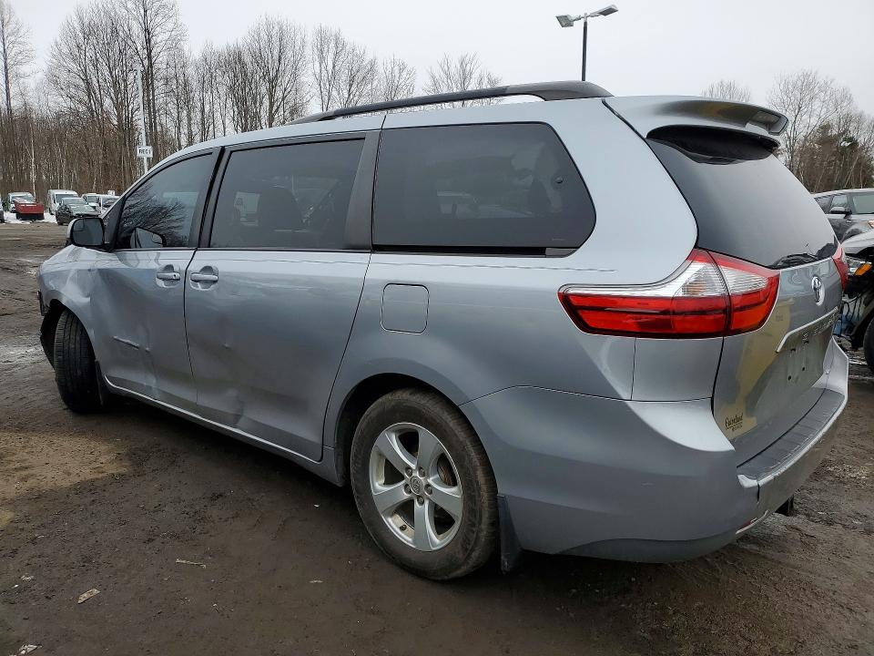 Photo 2 from auction – 2015 TOYOTA SIENNA with VIN 5TDKK3DC4FS596812