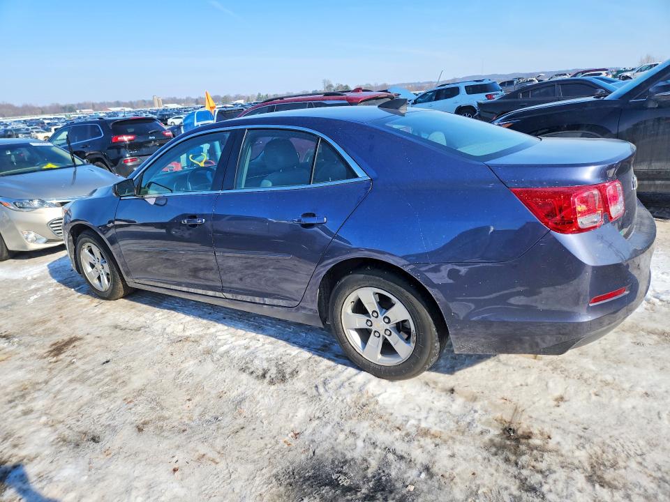 Photo 2 from auction – 2015 CHEVROLET MALIBU with VIN 1G11B5SL3FF172492