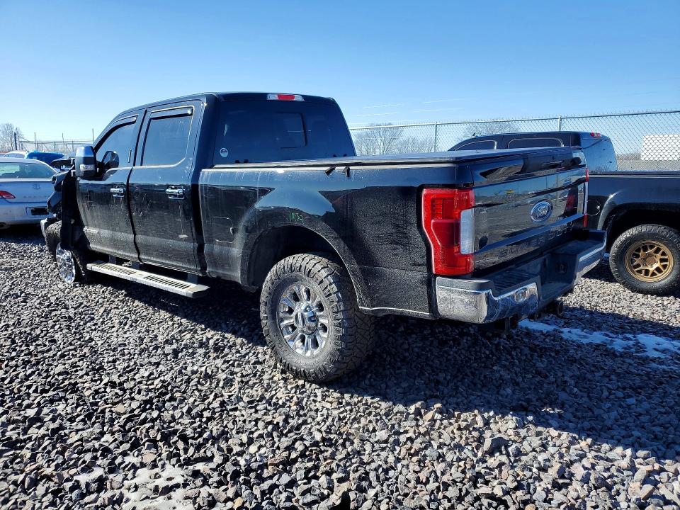 Photo 2 from auction – 2017 FORD F250 with VIN 1FT7W2BT8HEC19447