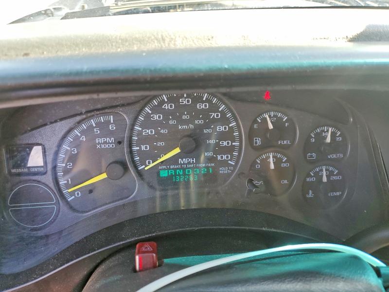 Photo 9 from auction – 2001 CHEVROLET SILVERADO with VIN 2GCEC19V111117562