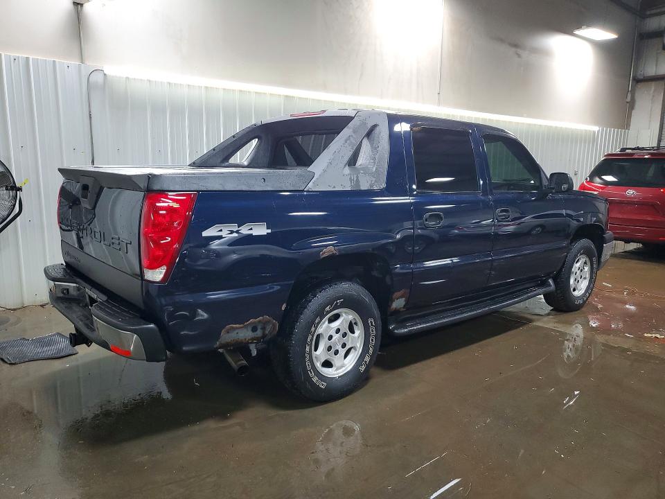 Photo 3 from auction – 2004 CHEVROLET AVALANCHE with VIN 3GNEK12T04G245581