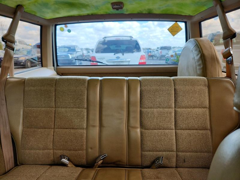 Photo 10 from auction – 1993 JEEP CHEROKEE C with VIN 1J4FT78S3PL540431