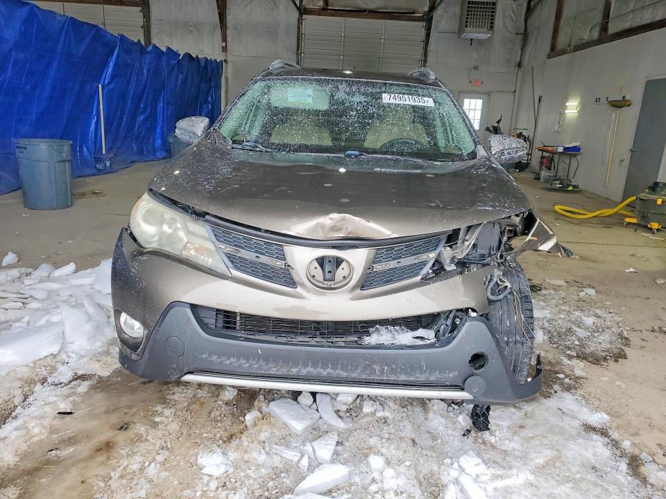 Photo 5 from auction – 2013 TOYOTA RAV4 XLE with VIN 2T3RFREV2DW055808