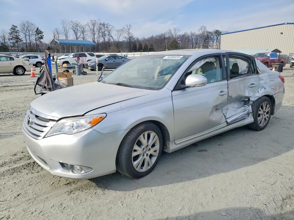 TOYOTA AVALON 2011 с VIN 4T1BK3DB7BU423195 - Фото с аукциона