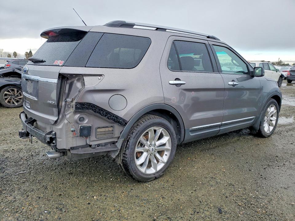 Photo 3 from auction – 2012 FORD EXPLORER with VIN 1FMHK8F85CGA09776