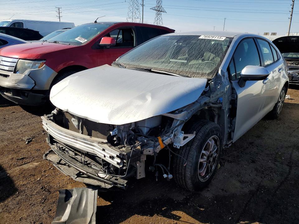 TOYOTA COROLLA LE 2021 with VIN JTDEAMDEXMJ013497 - Photo from auction
