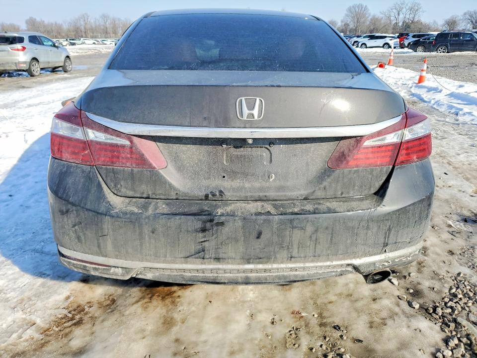 Photo 6 from auction – 2016 HONDA ACCORD with VIN 1HGCR2F58GA016518