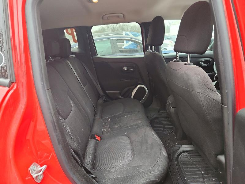 Photo 11 from auction – 2018 JEEP RENEGADE with VIN ZACCJBAB8JPJ48640