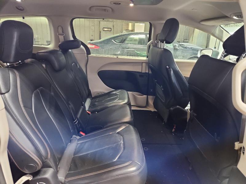Photo 11 from auction – 2017 CHRYSLER PACIFICA with VIN 2C4RC1BG3HR820475