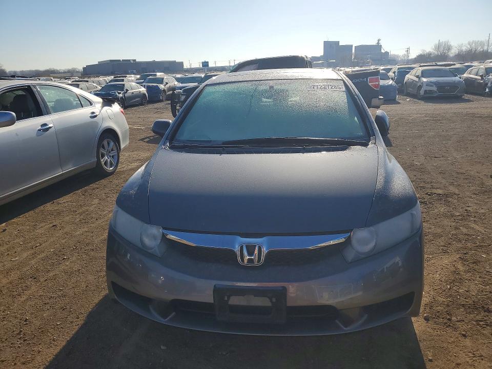 Photo 5 from auction – 2009 HONDA CIVIC with VIN 19XFA16939E003577
