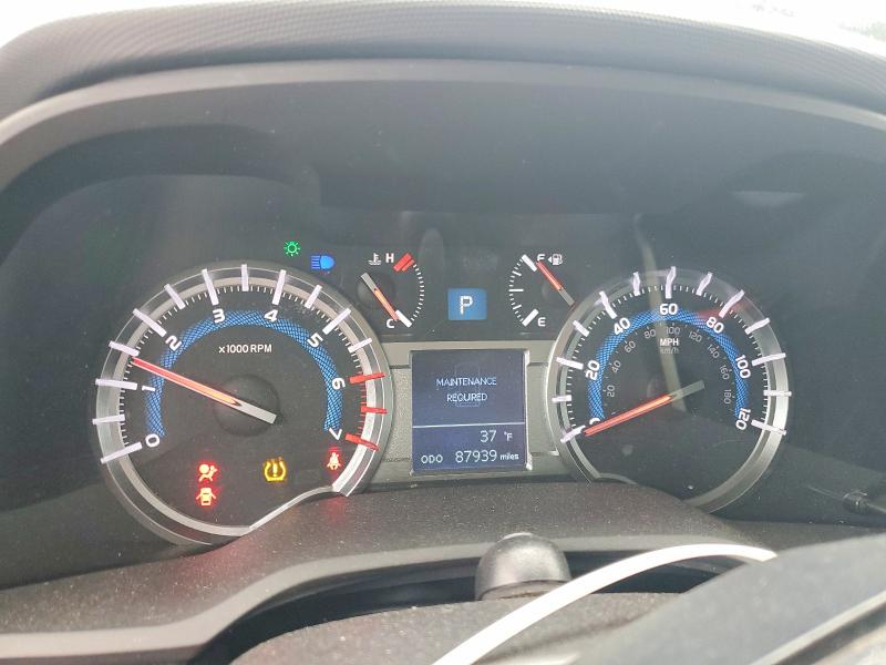 Photo 9 from auction – 2017 TOYOTA 4RUNNER SR with VIN JTEBU5JR1H5453948