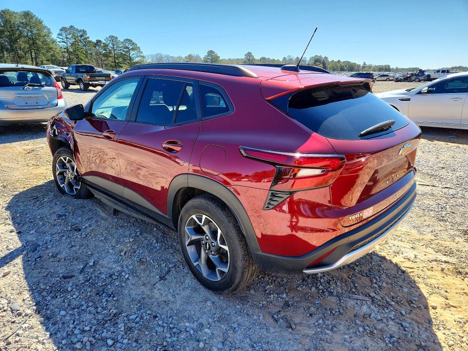 Photo 2 from auction – 2025 CHEVROLET TRAX with VIN KL77LHEP7SC050337