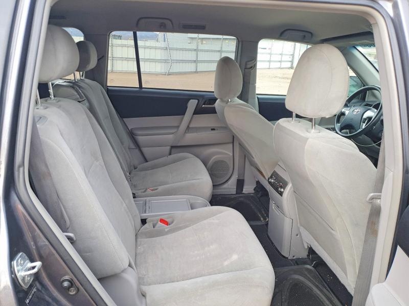 Photo 11 from auction – 2011 TOYOTA HIGHLANDER with VIN 5TDBK3EH1BS060615