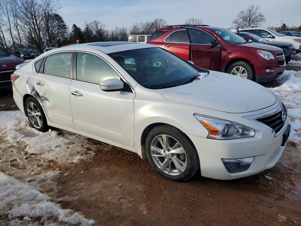 Photo 4 from auction – 2015 NISSAN ALTIMA 2.5 with VIN 1N4AL3APXFN374092